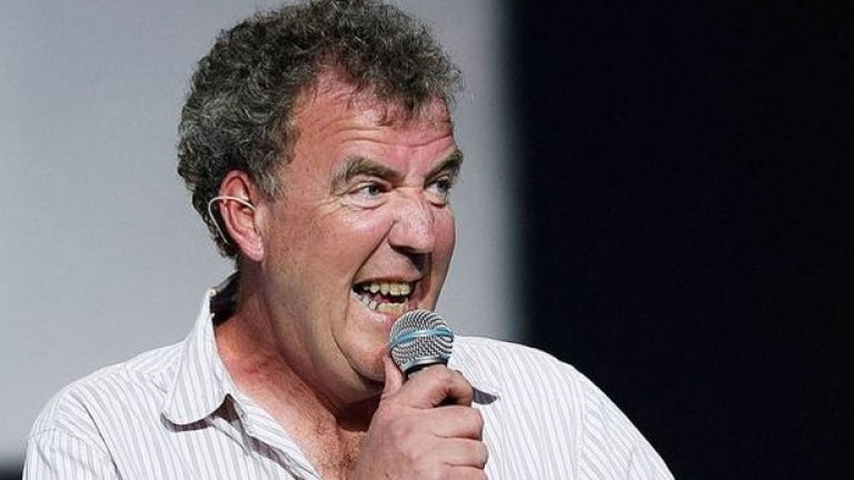 Джеръми Кларксън и Пиърс Морган
Бившият водещ на Top Gear и друг популярен телевизионер, Пиърс Морган, спретнаха кратък, но цветущ Twitter скандал, като причините за него не станаха ясни. Кларксън започна, като пусна не особено деликатен коментар под снимка на Морган с типична британска обида. Пиърс от своя страна нарече Кларксън "прасе, желаещо медицинските сестри да бъдат екзекутирани". Наистина през 2011 г. Джеръми Кларксън беше попитан какво би правил със стачкуващите работници от публичния сектор и отговори, че би ги разстрелял пред очите на семействата им.
