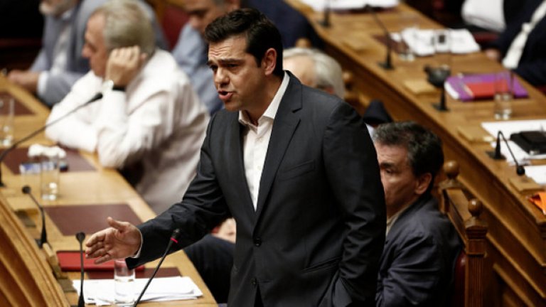 Премиерът Алексис Ципрас определи споразумението като "принудителен избор"