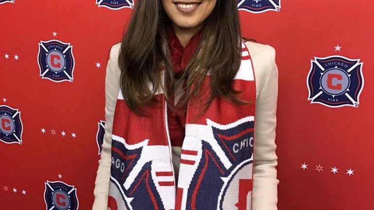 Една от новоизлюпените фенки на Чикаго Файър