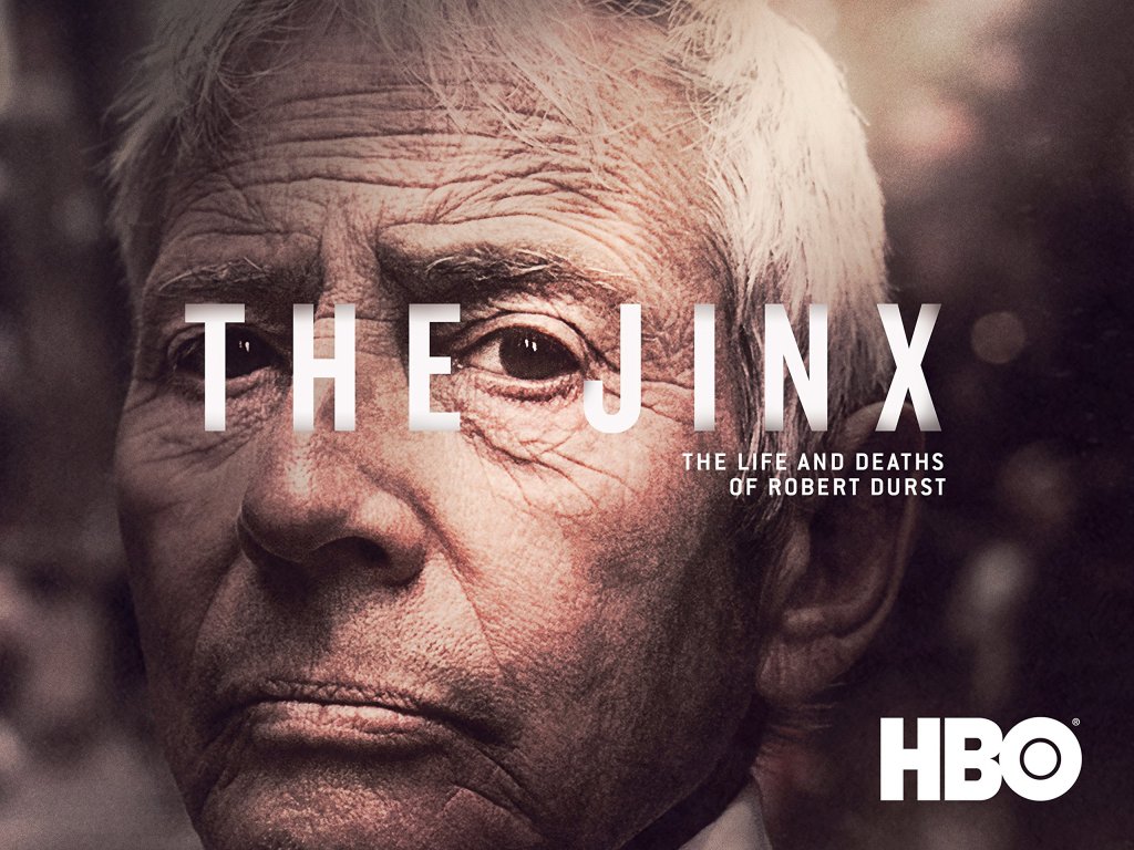 The Jinx: The Life and Deaths of Robert Durst
Тази поредица на HBO вади на бял свят за дълго погребана в полицейските архиви информация за серия от неразкрити престъпления. Основният заподозрян за тях е Робърт Дърст - наследник на притежаващата милиарди нюйоркската фамилия Дърст. Поредицата разследва изчезването на съпругата на Дърст Кати през 1982 г., убийството на писателката Сюзан Берман през 2000 г. и смъртта и разчленяването на съседката на богаташа Морис Блек в Галвъстон, Тексас. Самият Робърт Дърст сътрудничи на журналистите за направата на този филм, но интересното тук е именно преплитането и най-вече сблъскването на доказателствата и собствените му свидетелства. Самият сериал е напрегнат и изключително динамичен, карайки те да го изгледаш на един дъх.