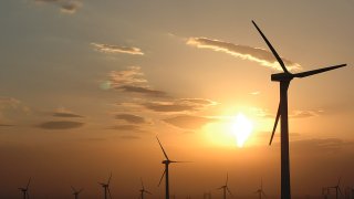 1280px-Wind_power_plants_in_Xinjiang,_China