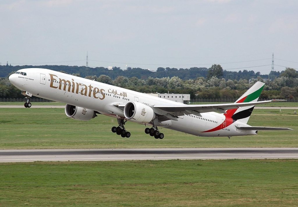 1156350924_A6-EBK_Boeing-777-31H-ER_Emirates-Airli