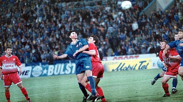 Георги Иванов-Гонзо
Ето го и Гонзо при "кървавия гол" във вратата на ЦСКА на 13 май 2000 г. на "Герена".