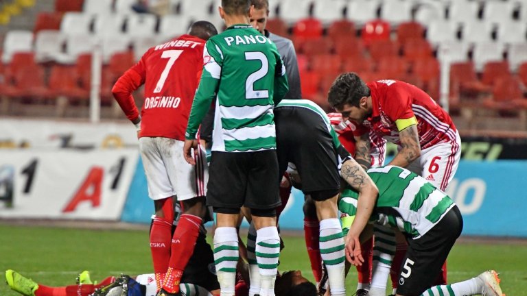 "Армейците" рискуваха здравето на своя футболист, който свърши прекрасно работата си на терена - но заслужаваше ли си рискът?