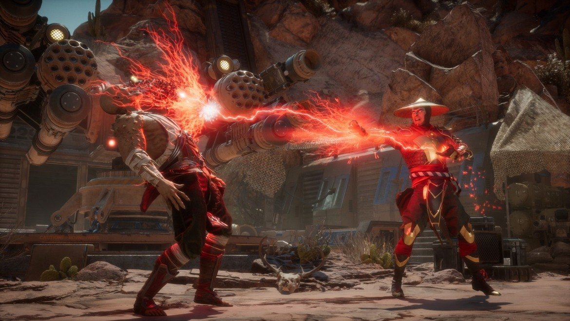 Mortal Kombat е една от първите поредици, с която свързваме използването на чийтове. В началото те се активираха чрез сложни комбинации от бутони