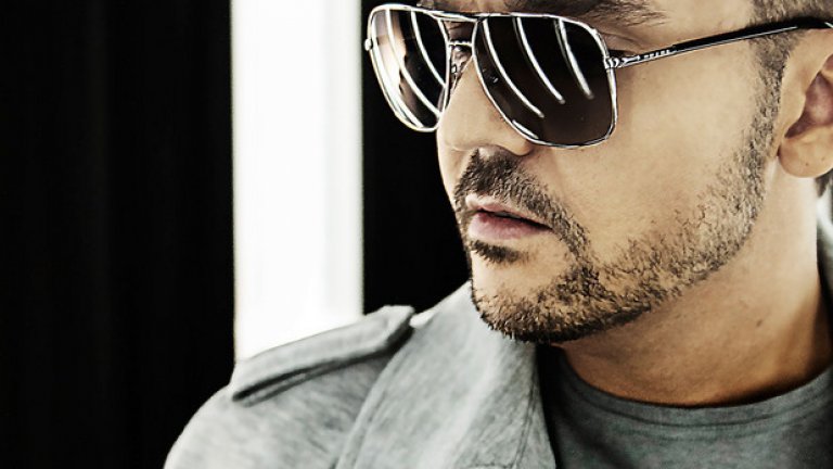 „В България пазарът е много малък и много променлив и е трудно да се вирее”, обяснява Графа. „Мит е, че поп-фолкът си е отишъл. И той не трябва да си тръгва, нека да го има, защото има хора, които имат нужда от него”