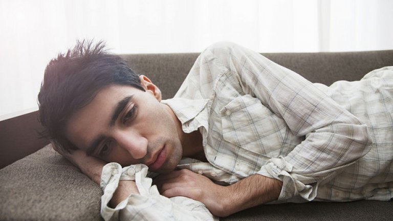 Съществува и група хора, които са толкова пристрастени към устройствата си, че непрекъснато проверяват своите имейли, съобщения и профили в социалните медии.