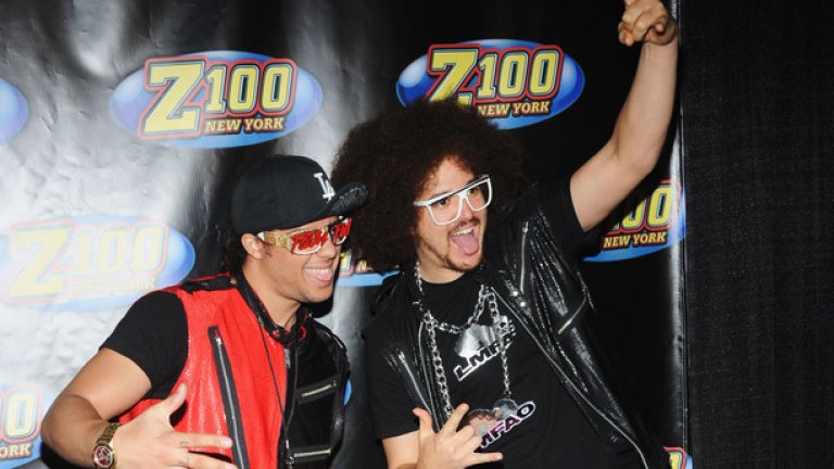 2010: LMFAO feat. Лорън Бенет и GoonRock - Party Rock Anthem
Комичното хип-хоп дуо, състоящо се от чичо и племенник, прекрати дейността си през 2012 г. Ако самостоятелните им кариери не дадат резултати, те по всяка вероятност отново ще се съберат с цел да създадат песни като Party Rock Anthem и Sexy And I Know It