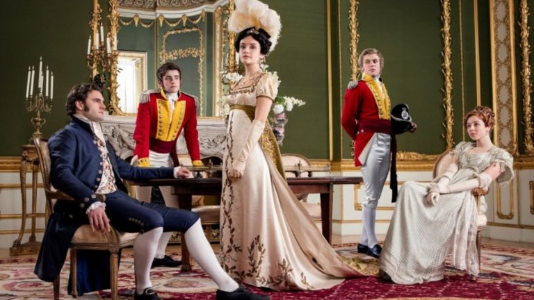 Vanity Fair
Да адаптираш Уилям Мейкпийс Текери в 21-ви век определено не е лека задача. Да превърнеш тази дебела и трудна за четена класика в завладяващ сериал за публиката сега е едно сложно занимание, с което обаче сценаристите и продуценти на шоуто Гуинет Хюз и Джеймс Стронг се справят доста добре. Добре дошли във Великобритания, средата на XIX век - време, в което парите и връзките са по-важни от всяка една възможна емоция, а за една млада жена да намери добра партия за себе си е цел номер едно. Особено ако подобно на главната героиня Беки Шарп идва от семейство без финансови възможности. За сметка на това тя е красива, чаровна, манипулативна и няма никакви скрупули, докато си търси подходящия мъж.