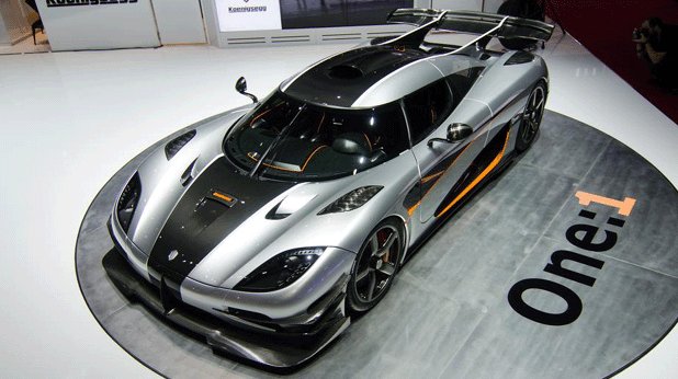 Koenigsegg One:1
Шведският производител на супер автомобили не се спира пред нищо. След впечатляващия хипер автомобил Agera, сега е ред на One:1 – мощност 1341 конски сили при тегло 1360 кг. Моторът е 5-литров V8 с две турбини. Максималната му скорост ще е по-висока от тази на Bugatti Veyron и 400 км/ч няма да са пречка за One:1. Компанията ще сглоби едва шест бройки и всички вече са уговорени за продажба.