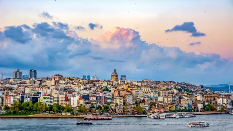 Цените на наемите в турската столица вече достигат размера на средните доходи, а да си купиш имот се превръща в недостижима мечта за повечето турци.
