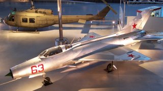 Израелски ас помага за кражбата на МиГ-21 - историята на Ран Ронен е достойна за филмиране