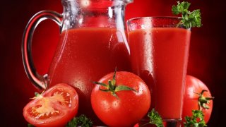 juice_tomato_decanter_drops_glass_red_20895_640x360