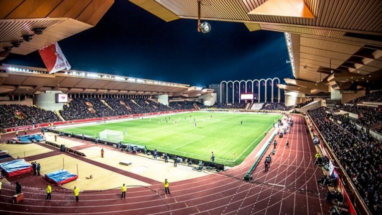 Стадионът се пълни рядко, обикновено за големи европейски мачове.