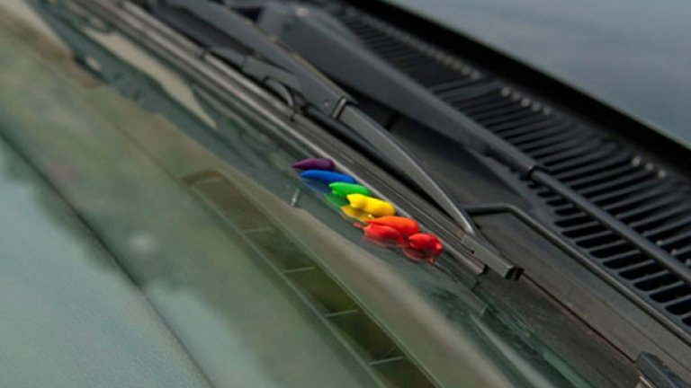 Малко маслени бои под чистачките ...