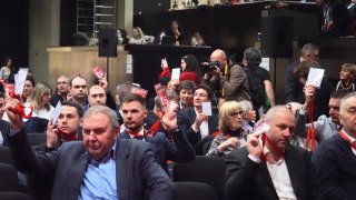 Рано е да се твърди, че социалистите са "довършени", но в момента свети голяма червена лампа