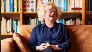 Да боравиш с храната чрез усещане, външен вид, структура и звук - тя го може