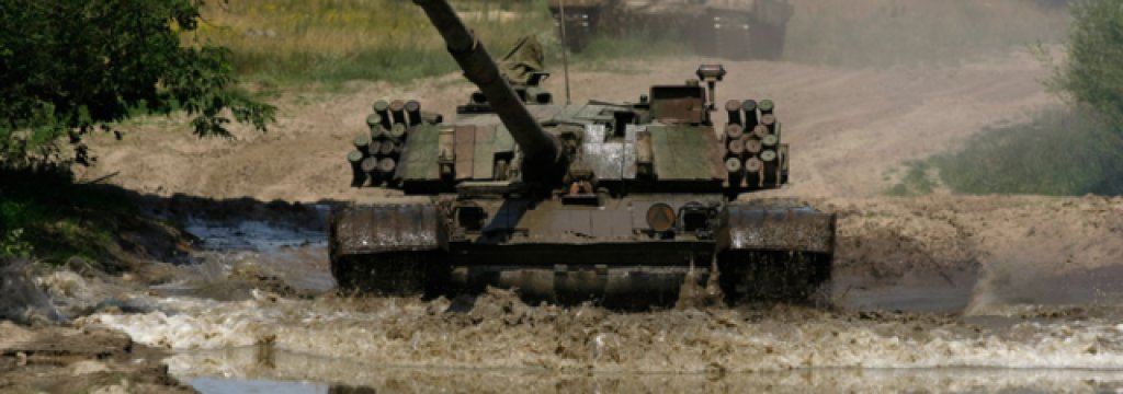 img-polishtankspracticemaneuvers070913_104505205368.jpg_item_large