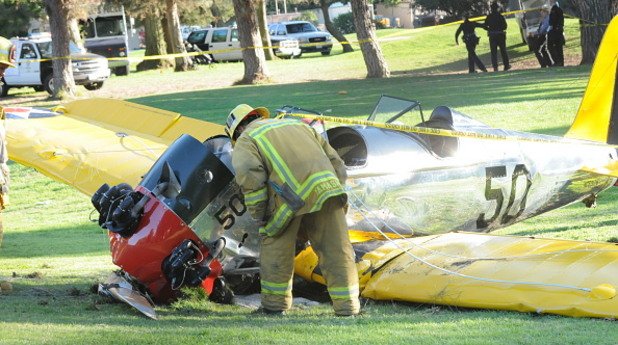 Харисън Форд преживя самолетна катастрофа