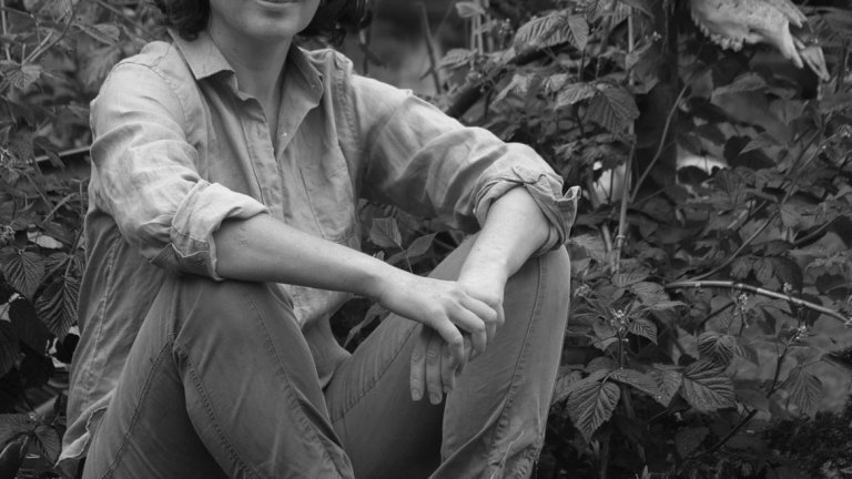 "Една нация без грижливо отгледани таланти, поколение след поколение, се превръща в стадна популация от консуматори."