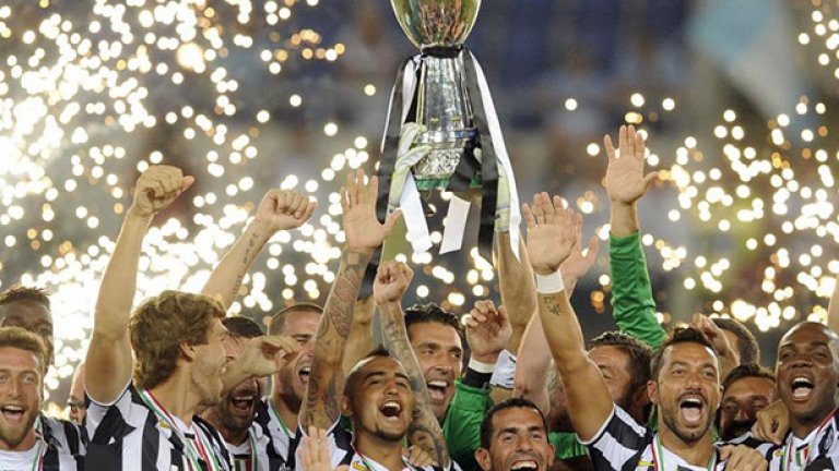 През лятото Ювентус взе Суперкупата след 4:0 над Лацио, а сега поглежда и към трета поредна титла в Серия "А".