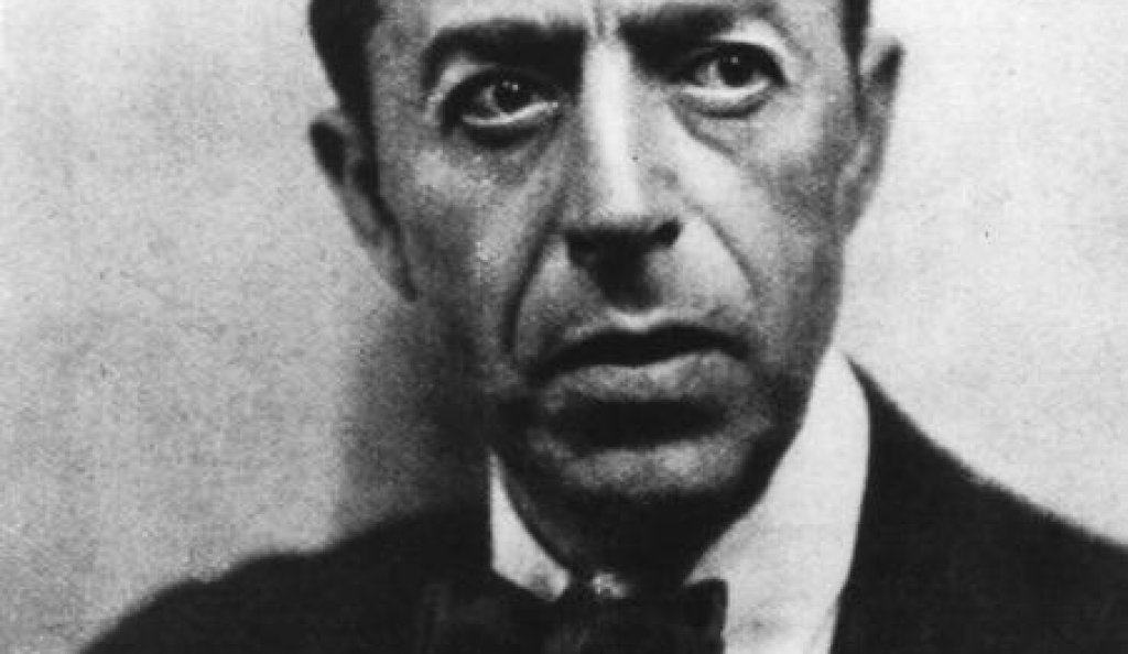 gettyimages-2630021-594x594