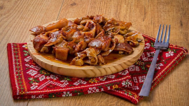 Излишно е Стара Загора да се срамува от свинските уши - всеки пита за тях