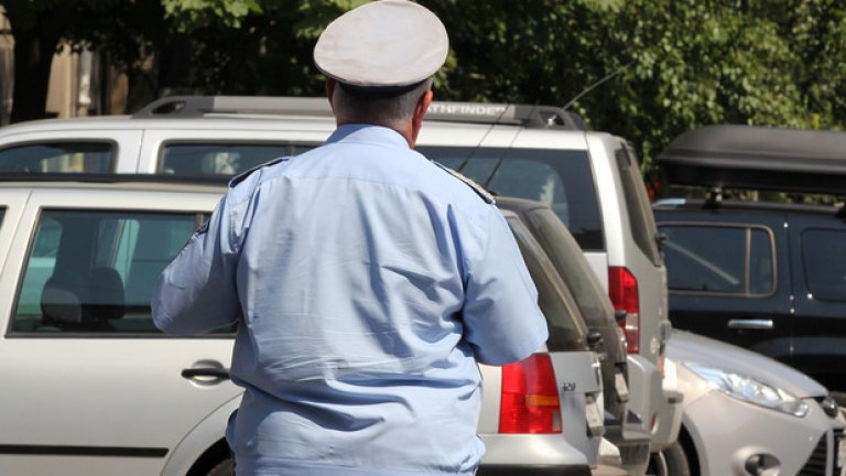 Полицаят от РПУ "Златни пясъци" е получил 3-годишна условна присъда с петгодишен изпитателен срок и 2000 лева глоба