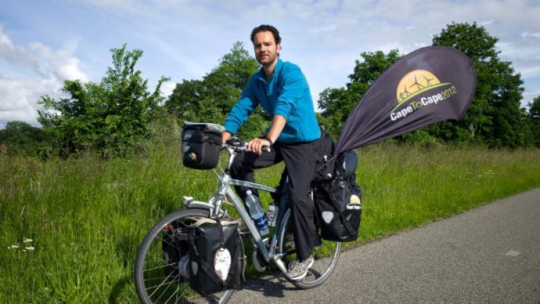 Ще срещнеш висок тъмнокос колоездач