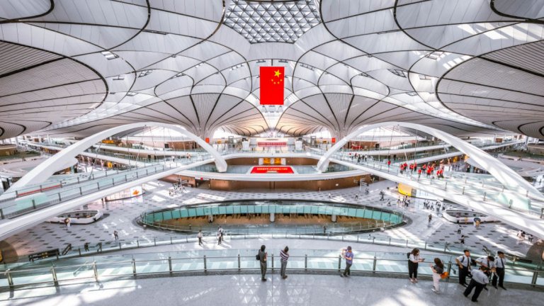 Новото чудо на Пекин - летището по проект на Заха Хадид