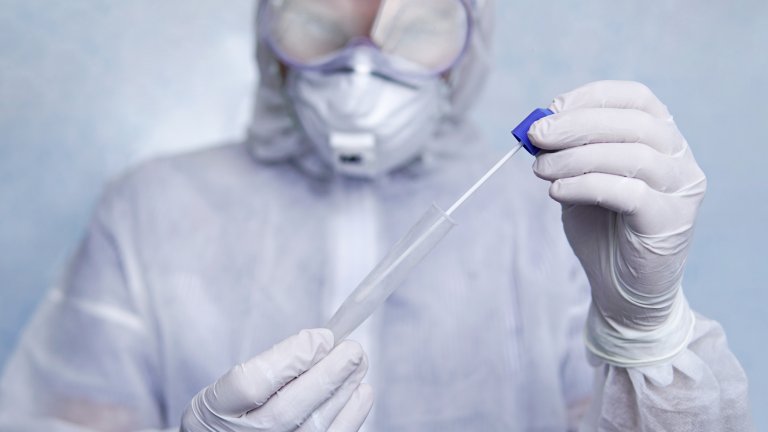 Половината от новите случаи на коронавируса у нас са открити с бързи антигенни тестове