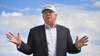 Шотландският първи министър напомни, че страната е в локдаун и няма да допусне действашия американски президент