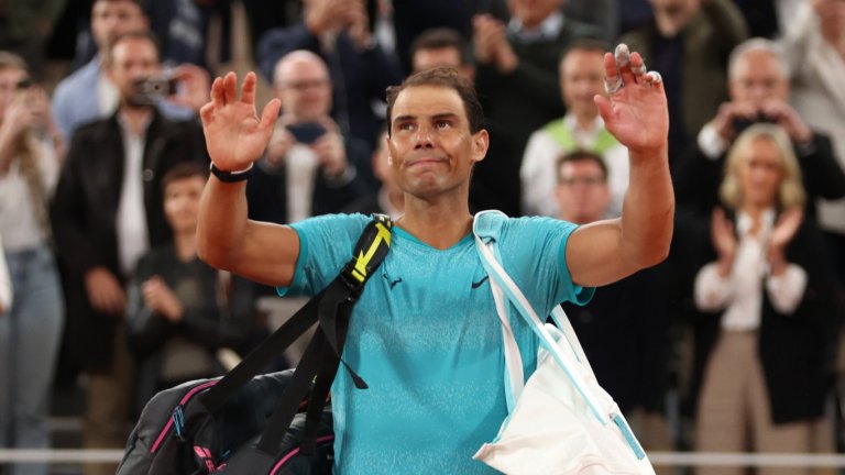 Париж изпрати подобаващо Краля на клея след отпадането му от Ролан Гарос