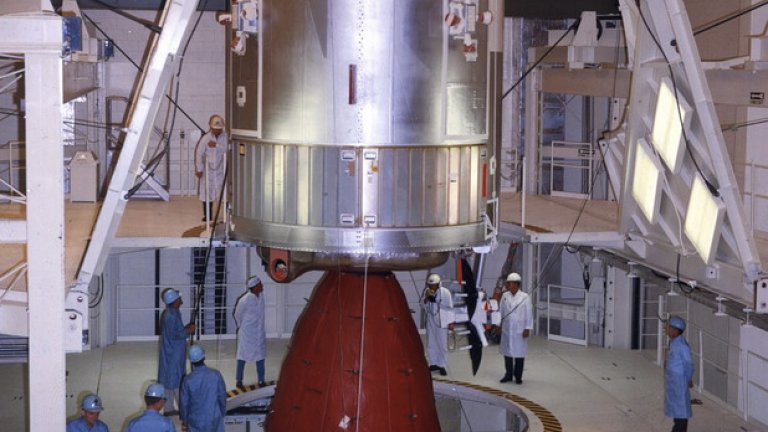 Така изглежда командният модул преди да бъде сглобен с другите части на космическия кораб