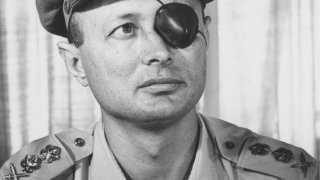 Moshe_Dayan,_Chief_of_General_Staff