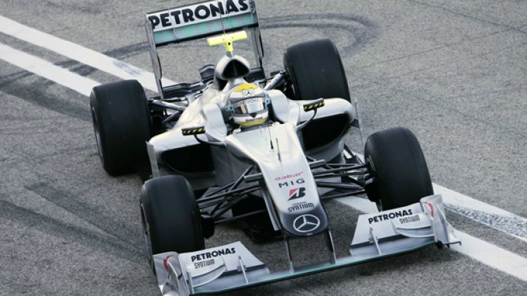 Нико Розберг беше най-бърз в петъчните тренировки в Бахрейн