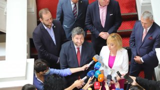 Ивайло Вълчев от "Има такъв народ" заяви, че правителството ще бъде обявено, чак когато от партията получат мандата от Радев