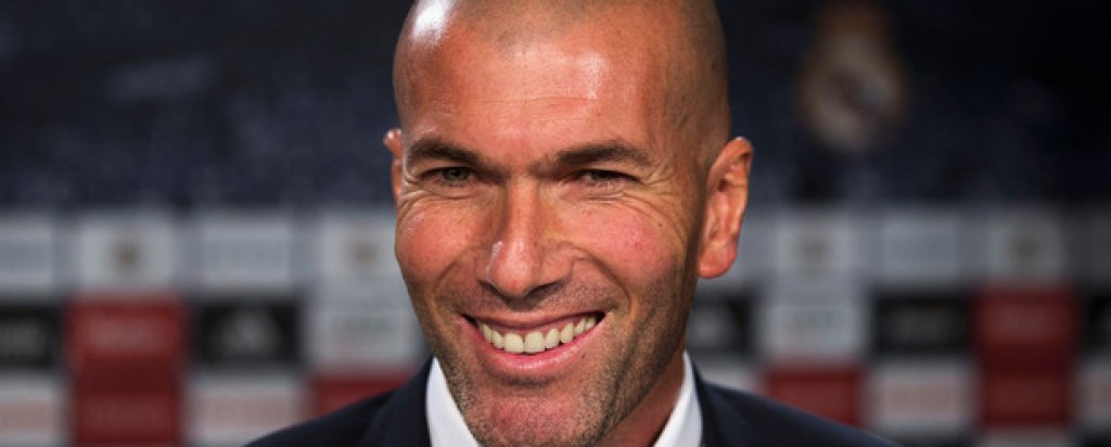 5. Без гафове на пресконференциите
Зидан няма издънка пред медиите досега. Първо – каквато е политиката в клуба, каза, че Кристиано Роналдо е най-добрият футболист в света, въпреки че загуби битката за „Златната топка“ с Лионел Меси тази година. Второ – постоянно изразява гордостта си от играчите.