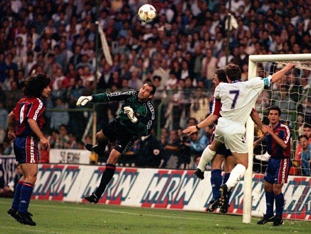 Андони Субисарета, 410 мача
1986-1994