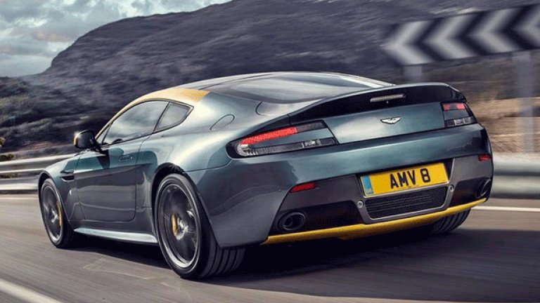 Aston Martin V8 Vantage N430
Представете си V8 Vantage S допълнително подобрен за каране на писта, това определено ще се хареса на почитателите на марката, нали? Под предния капак се крие 4,7-литров V8 с мощност 430 конски сили. Трансмисията е 6-степенна механична или 7-степенен автоматик Sportshift II. Максималната скорост на N430 е 305 км/ч, а ускорението от 0 до 100 км/ч – 4,6 секунди.