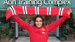 Радамел Фалкао и Анхел Ди Мария дойдоха с големи очаквания в Манчестър Юнайтед, но първият им сезон прилича на филм на ужасите.