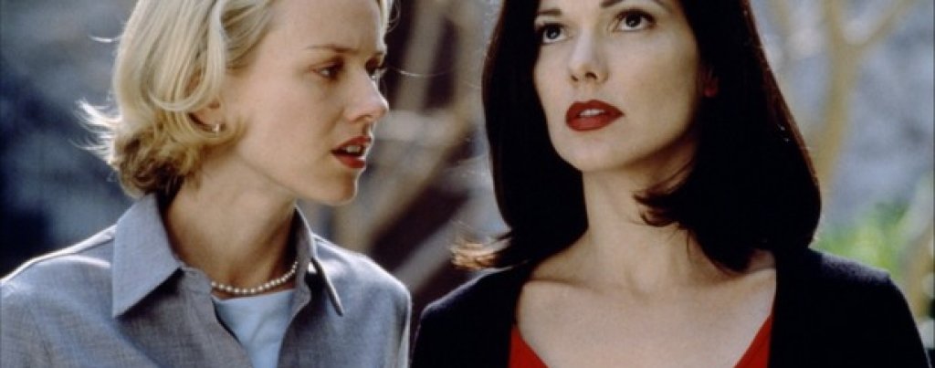 През 2001, 15 години след "Синьо кадифе" и десетилетие след "Туин Пийкс", Линч създава това, което мнозина считат за неговия шедьовър