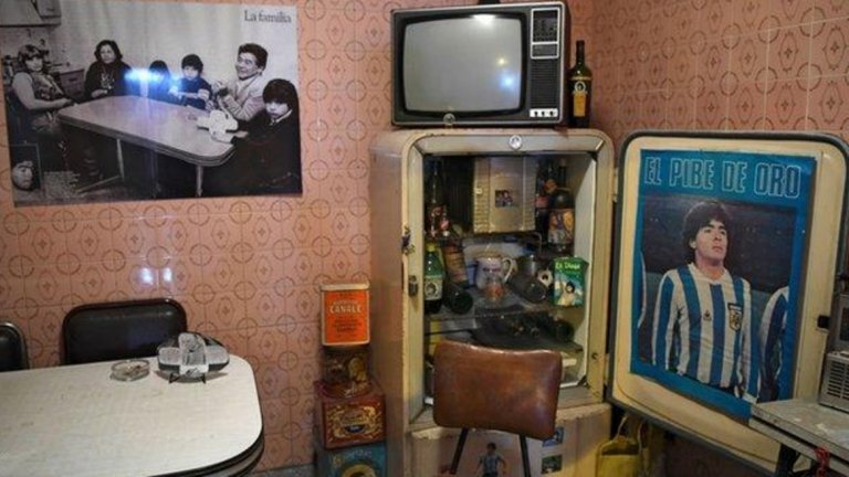 Апартаментът, който е даден на Марадона след като подписва с Архентинос, днес е превърнат в музей