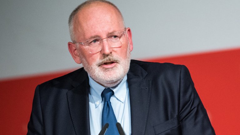 Гласуването във Великобритания мина с множество оплаквания за липса на достъп