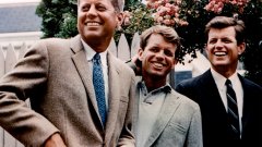 Фамилията Кенеди остава в историята и с външния си вид