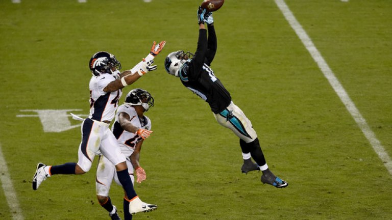 Кори Браун (Каролина) бе постоянно в клещите на динамичната отбрана на Бронкос.