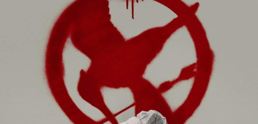Hunger-games-Mockingjay-2_1-696x495