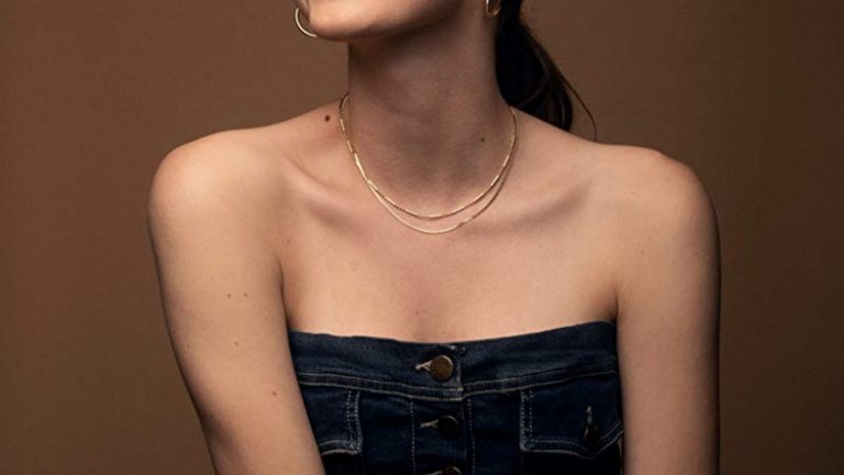 Мод Апатоу 
Мод е дъщеря на актрисата Лесли Ман и режисьора Джуд Апатоу. Може да ви е направила вече впечатление в комедиите "Позабременяла" и "Така е на 40", или в момичешката поредица "Girls", където играеше Клео. 
Ако сте фенове на новия сериал на HBO - "Еуфория" - няма как да не сте я забелязали. Там Мод влиза в ролята на Лекси Хауърд – една от приятелките на главната героиня Ру.