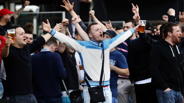 Руснаците отново нападат, този път сборна агитка на Англия и Уелс