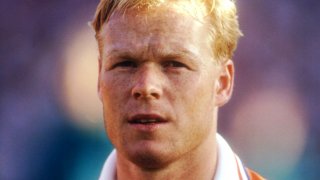 Роналд Куман - 26 гола и 12 асистенции за един сезон: Изумителният рекорд на най-резултатния защитник